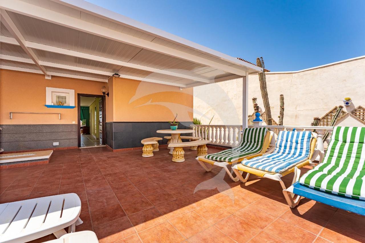 Apartamentos Los Delfines El Medano  Exterior photo