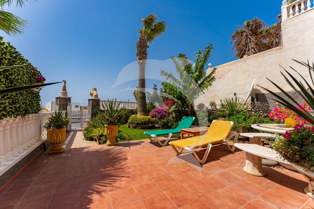 Apartamentos Los Delfines El Medano  Exterior photo