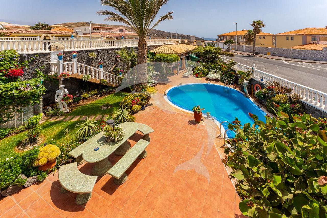 Apartamentos Los Delfines El Medano  Exterior photo