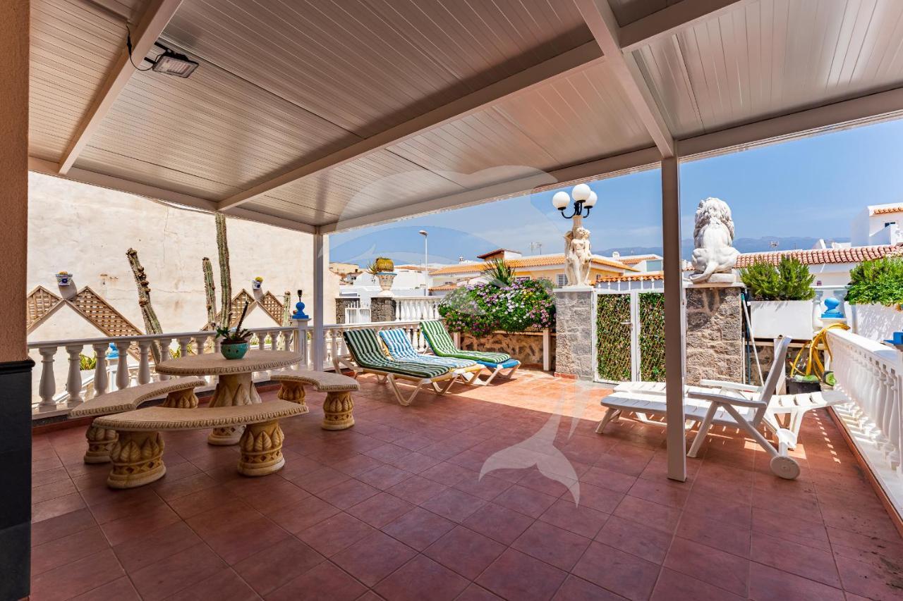 Apartamentos Los Delfines El Medano  Exterior photo