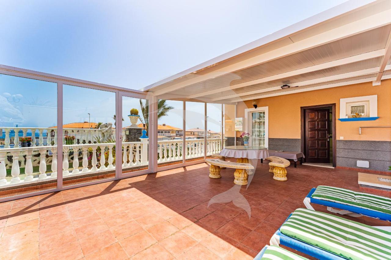 Apartamentos Los Delfines El Medano  Exterior photo